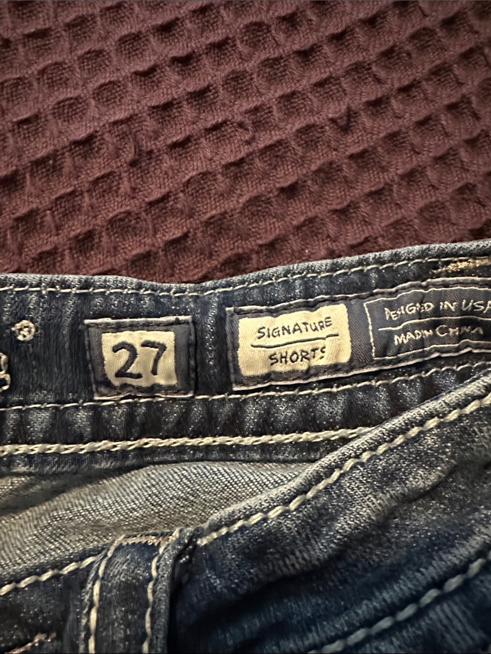 Miss Me Medium Blue Rolled Cuff Denim Shorts - Picture 3 of 4